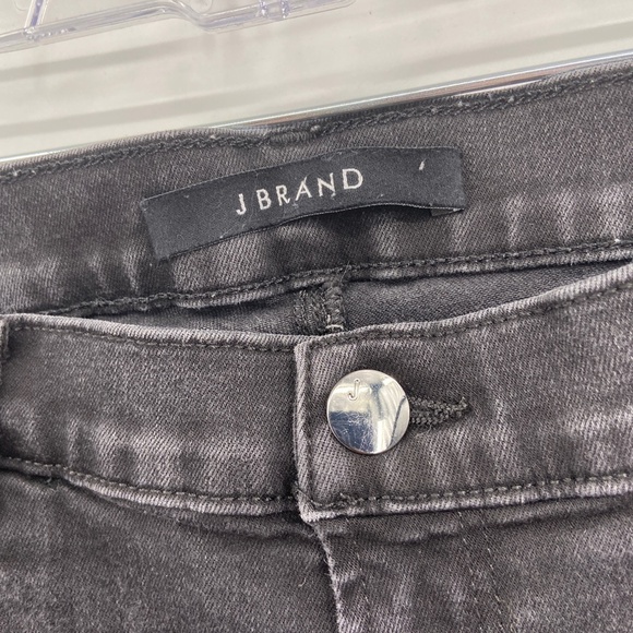 J BRAND Black Wash Distressed Knee Raw Hem Stretch Skinny Denim Jeans Size 32 - Picture 7 of 7
